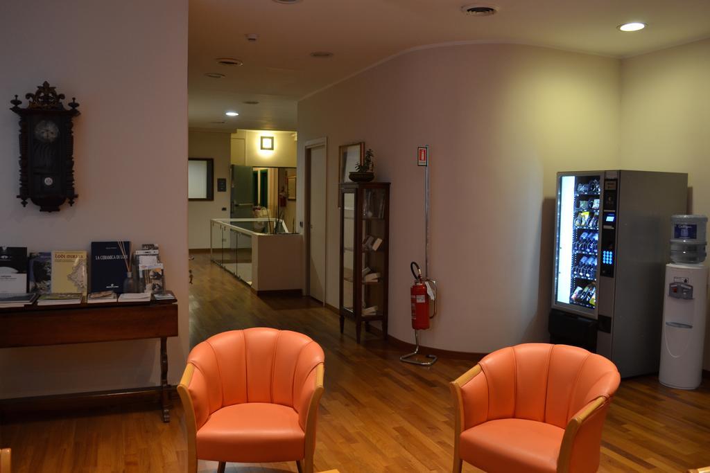 Albergo Anelli Lodi Exterior foto