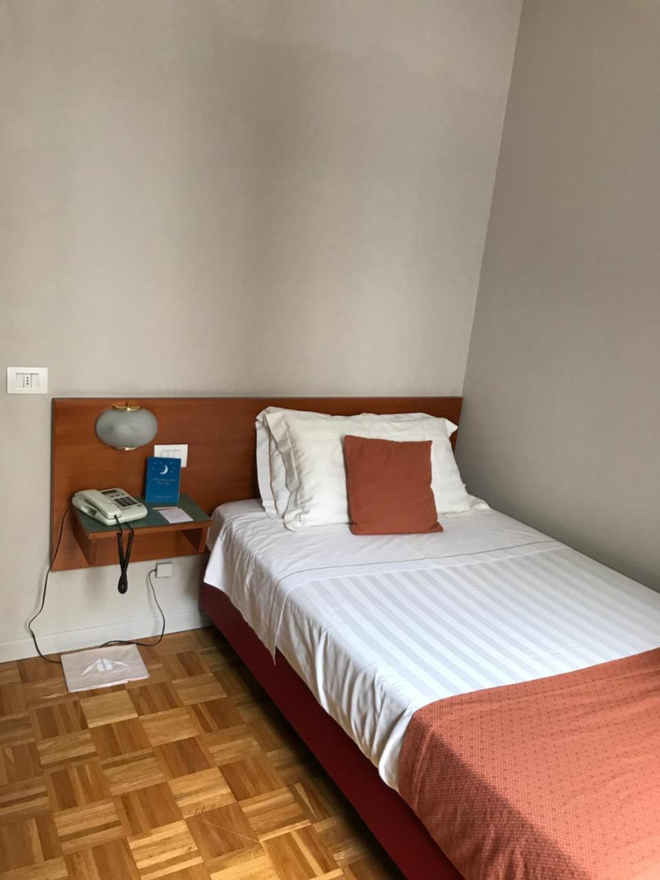 Albergo Anelli Lodi Exterior foto